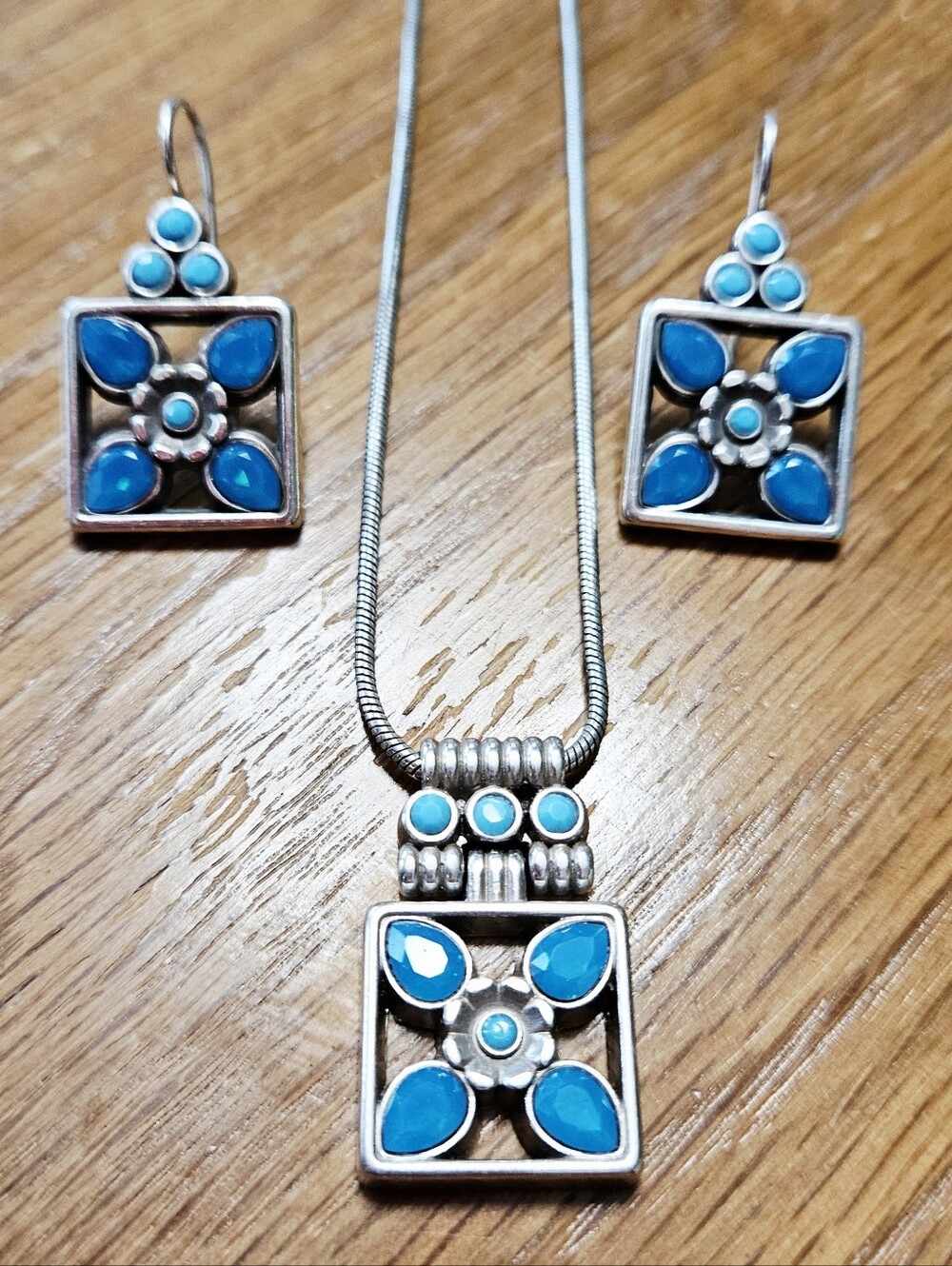 Brighton Nepal Silver-Tone Turquoise Pendant & Earrings With Blue Floral Design